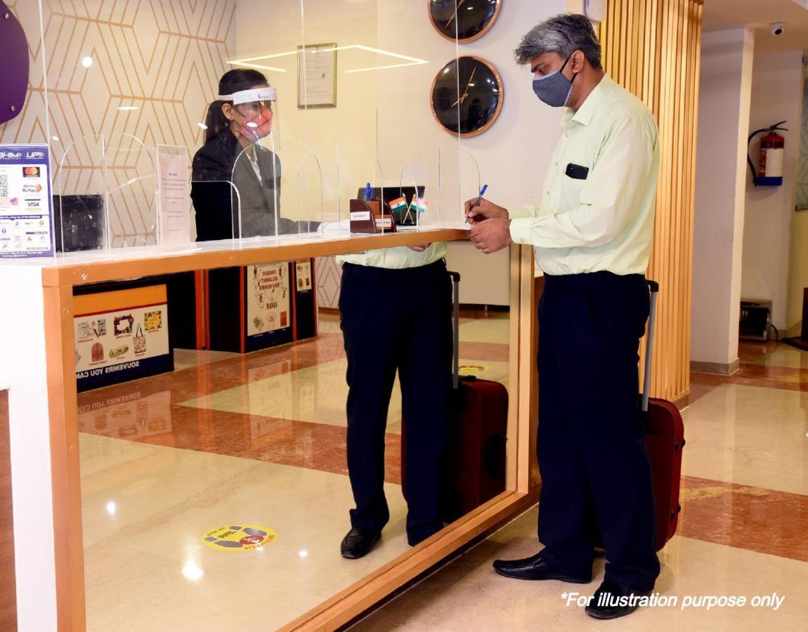 Spot On Hotel Midtown Gondia Ngoại thất bức ảnh