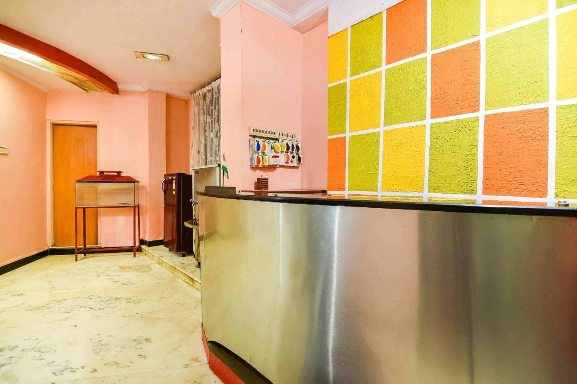 Spot On Hotel Midtown Gondia Ngoại thất bức ảnh